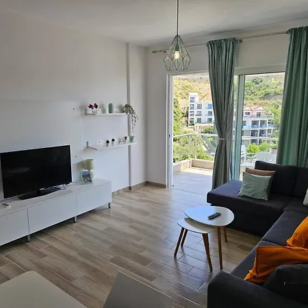 Apartment In Saranda Near The Beach Apartment