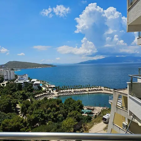 Apartment In Saranda Near The Beach * ساراندا