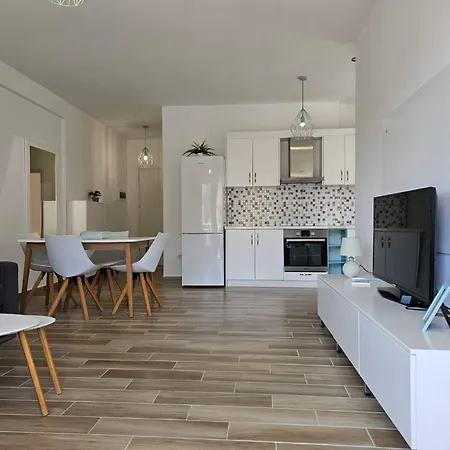 Apartment In Saranda Near The Beach * Sarande