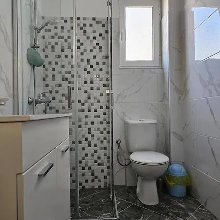 Apartment In Saranda Near The Beach
